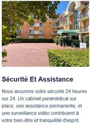 Visite Virtuelle sur demande! 

Dans la résidence-services privée Paul- Gauguin dans un secteur d'habitation pavillonnaire, à proximité de la coulée verte avec des nombreux espace vert et aux Portes de Paris.
Studio de 40 m2 situé au dernier étage sur deux niveaux composé: d' une grande pièce à vivre, une cuisine ouverte et une salle d'eau avec w-c respectant les normes PMR.

L'établissement est composé de 93 studios de 19m2 à 45m2 avec des services hôteliers (animation, service de blanchissage), soins infirmiers, kinésithérapie et orthophonie, aide à la personne, salon de coiffure et d'esthétique, sécurité 24/24h. Année de construction 1998.

Montant du loyer: 990 euros charges comprises.
Charge annuel: 5 880 euros
Taxe foncière: 914 euros.
Transports en commun: Bus 294, Tram T10.

Des travaux ont été réalisés au sein de la copropriété de la résidence senior. Ils comprennent le rafraichissement des parties communes ainsi que le renouvellement du système d'alarme par un dispositif plus sécurisé. Changement des velux dans le studio (3 900 euros) et mise en place du climatisation mobile. 

Achat à réaliser pour personne âgée ou une personne PMR qui recherche un logement dans une résidence sécurisé ou pour un investissement locatif.

Gros Chênes - Noisette - Tombeau de Molé est un quartier de la ville de Verrières-le-Buisson situé dans le département de l’Essonne (91). Les 2 338 habitants de ce quartier (sur les 15 610 de la commune) ont un âge moyen de 45 ans. La catégorie socio-professionnelle la plus représentée dans le quartier est celle des cadres. Côté immobilier, les habitations du quartier sont réparties en 30 % de maisons et 70 % d'appartements. La part de logements sociaux est ici de 8 %. La taxe d'habitation s'élève à 17 % et la taxe foncière à 21 % (en moyenne pour le département : taxe d'habitation à 25 %, taxe foncière à 13 %). Quant à la taxe d’enlèvement des ordures ménagères, elle est de 5 % .

Pour planifiez une visite Mme Jihane Younsi EI est à votre disposition au 06.23.16.58.94 inscrite au R.S.A.C de Nanterre sous le numéro 88 309 04.