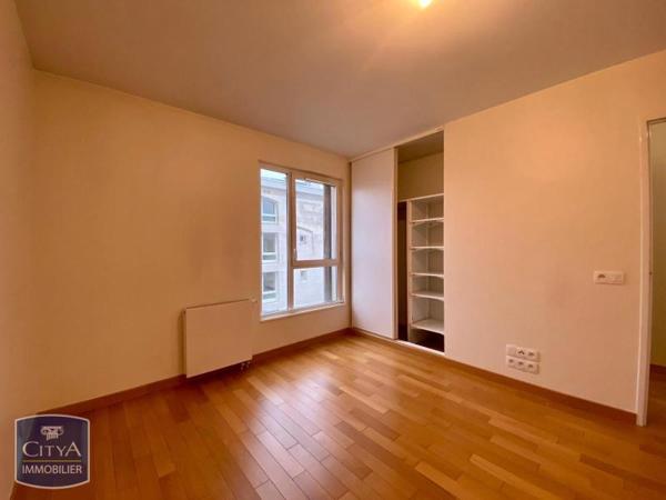 Appartement à louer 4 pièces 106m²