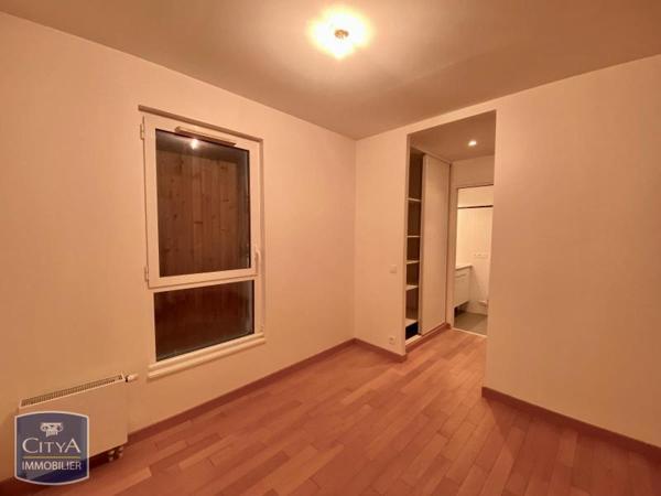 Appartement à louer 4 pièces 106m²