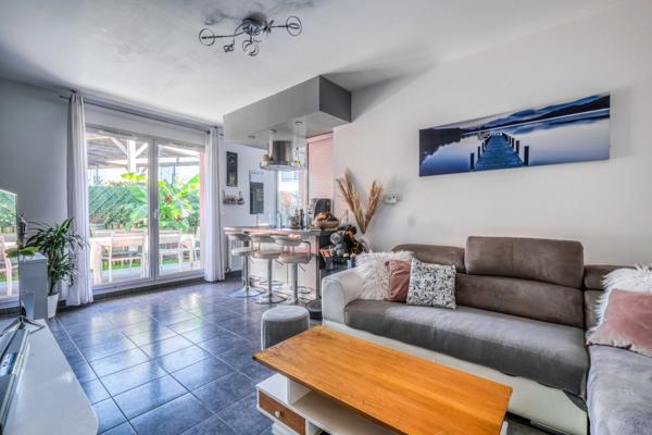 EXCLUSIVITÉ, Christophe Michaudelle Capifrance vous propose cœur de MONTEVRAIN, appartement 3 pièces 54 m² avec son jardin - 2 stationnements