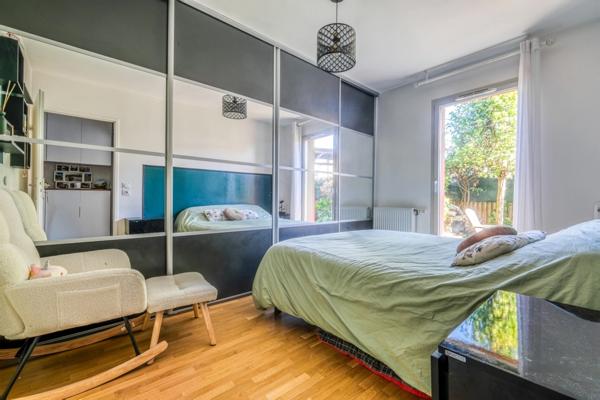 EXCLUSIVITÉ, Christophe Michaudelle Capifrance vous propose cœur de MONTEVRAIN, appartement 3 pièces 54 m² avec son jardin - 2 stationnements