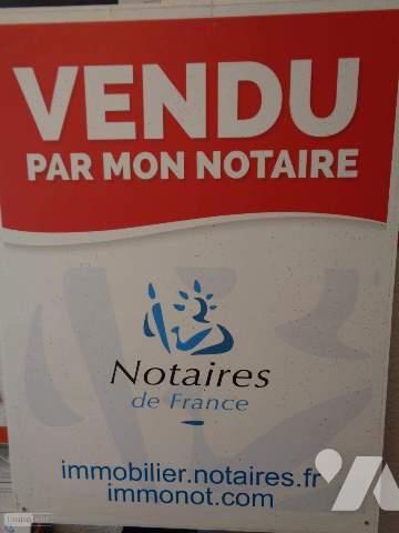 UNIQUE - COEUR DE SAINT-TROPEZ 83990 VAR - A VENDRE SALLE POLYVALENTE D' ENVIRON 1 000 m² *  ...