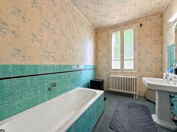 Maison Saint Clement 6 pièce(s) 124 m2