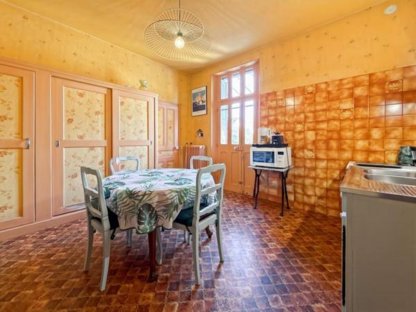 Maison Saint Clement 6 pièce(s) 124 m2