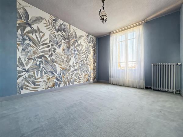 Maison Saint Clement 6 pièce(s) 124 m2