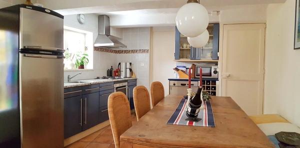 Maison de ville avec garage et terrasse