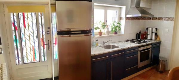 Maison de ville avec garage et terrasse