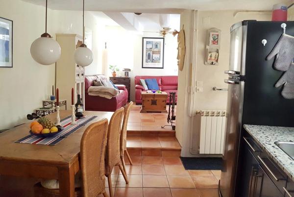 Maison de ville avec garage et terrasse