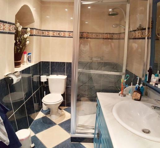 Maison de ville avec garage et terrasse