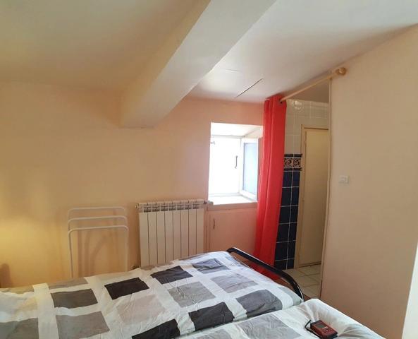 Maison de ville avec garage et terrasse