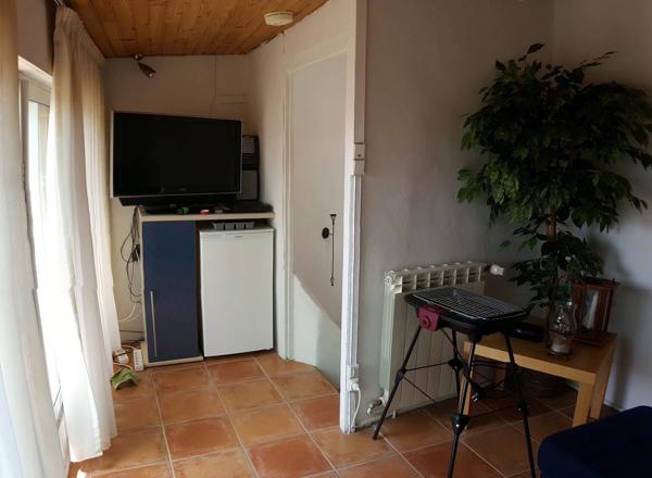 Maison de ville avec garage et terrasse