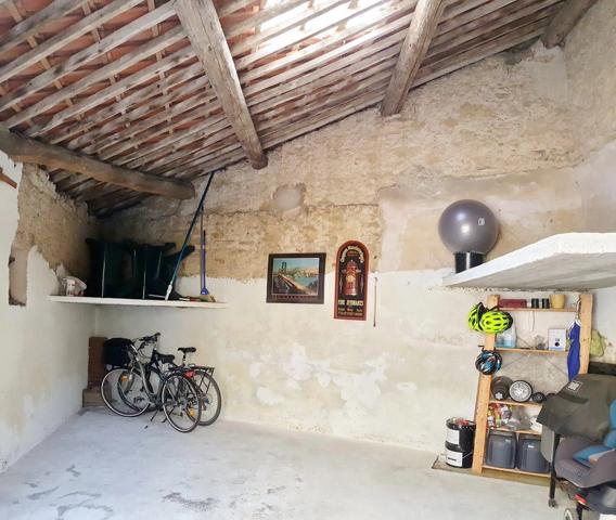 Maison de ville avec garage et terrasse