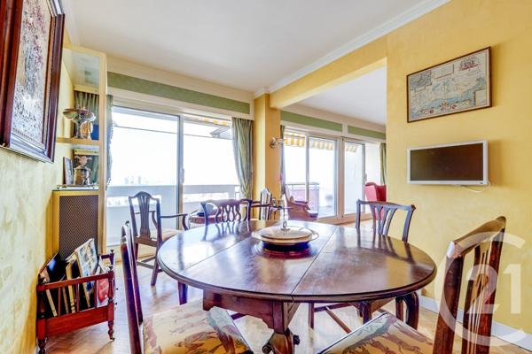 Appartement F4 à vendre  4 pièces - 104,58 m2 PARIS - 75015