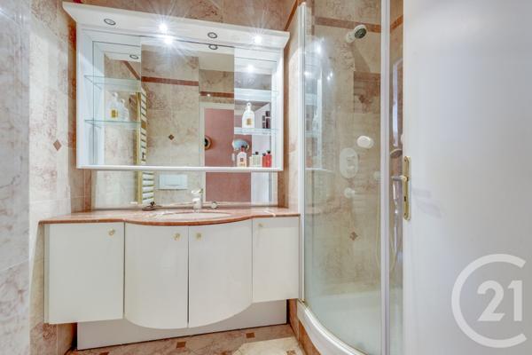 Appartement F4 à vendre  4 pièces - 104,58 m2 PARIS - 75015