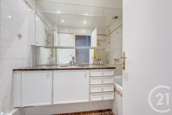 Appartement F4 à vendre  4 pièces - 104,58 m2 PARIS - 75015