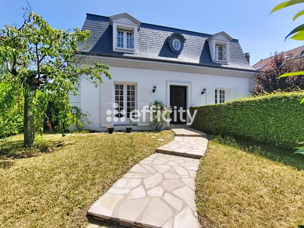 Maison
         6 pièces
        - 112 m² Bien prestige 650 000 € *