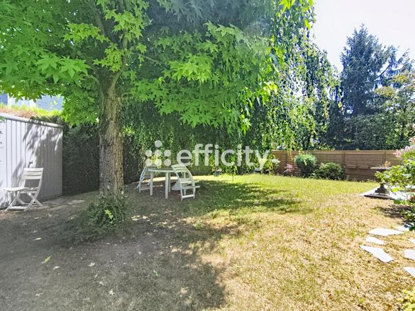 Maison
         6 pièces
        - 112 m² Bien prestige 650 000 € *