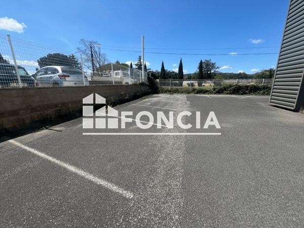 Location Local commercial 4 pièces 210 m² - 7 RUE DE LA TET Ille Sur Tet 66130