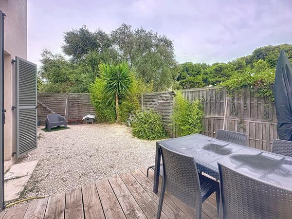 Maison contemporaine Type 4 à Sanary sur Mer au calme absolut