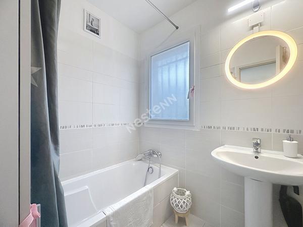 Maison contemporaine Type 4 à Sanary sur Mer au calme absolut