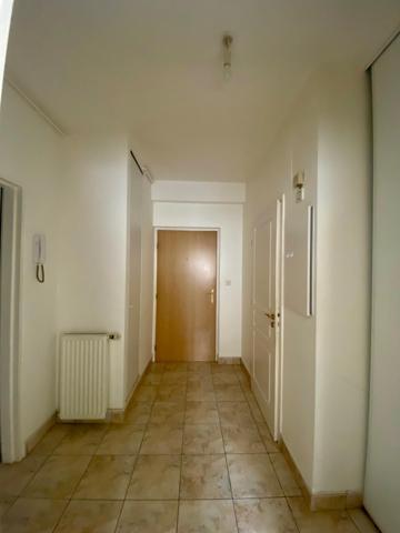 APPARTEMENT TYPE 2 RDC AVEC PLACE DE PARKING PROCHE BOULEVARD WATTEAU