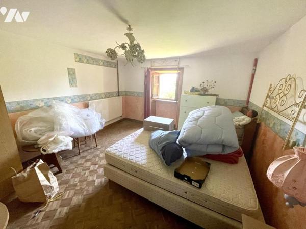 A VENDRE CORPS DE FERME  LES MONTS VERTS