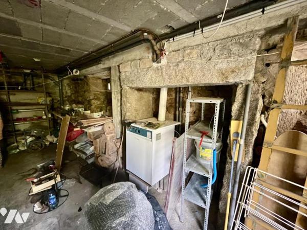 A VENDRE CORPS DE FERME  LES MONTS VERTS