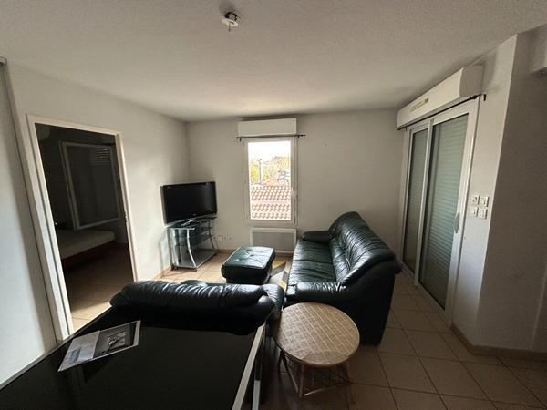 Appartement meublé plein centre avec balcon
