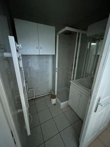 Appartement meublé plein centre avec balcon