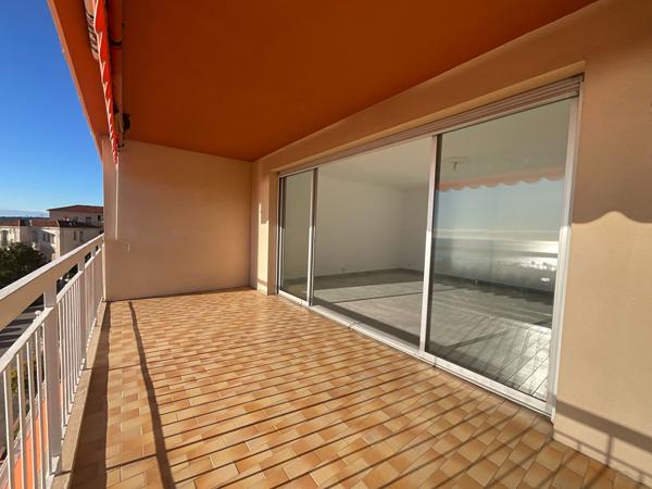 MENTON - CIAPPES - GRAND DEUX PIECES VUE MER - PEPITE !