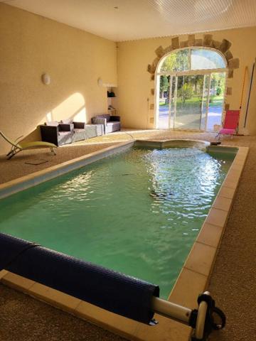 Ensemble immobilier maison et gîtes La Verrie 5 pièces 251 m2