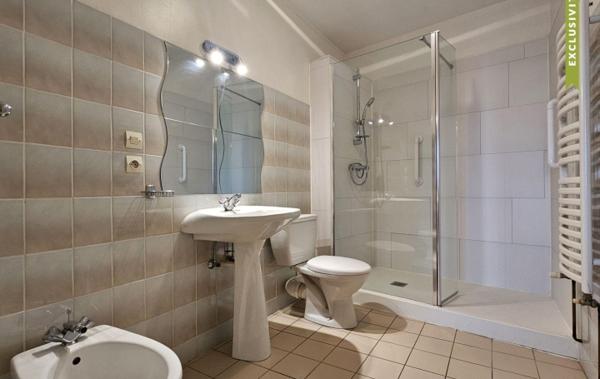 Vente Maison de village Avec garage et cour à rafraîchir Fauillet