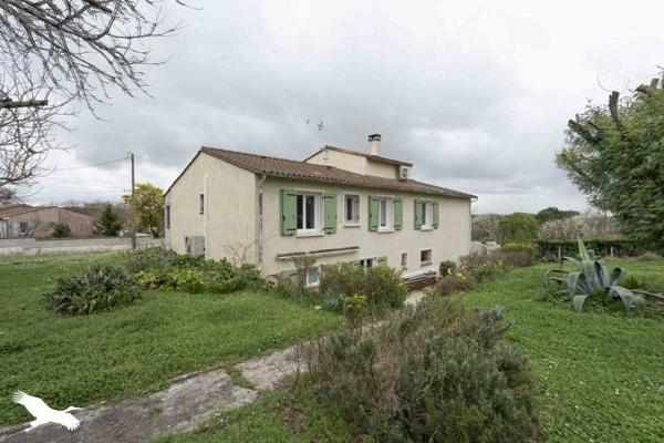 Maison à vendre |  Archiac |  4 pièces | 141 m²
