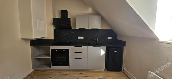 Charmant appartement 2 pièces meublé à louer au dernier étage à Chalon-sur-Saône
