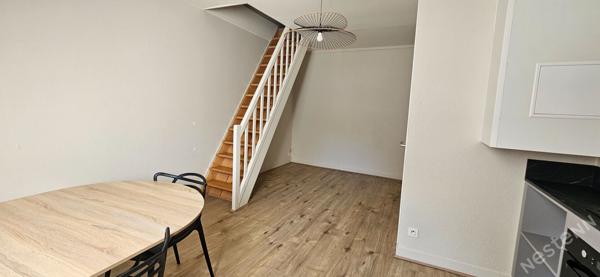 Charmant appartement 2 pièces meublé à louer au dernier étage à Chalon-sur-Saône