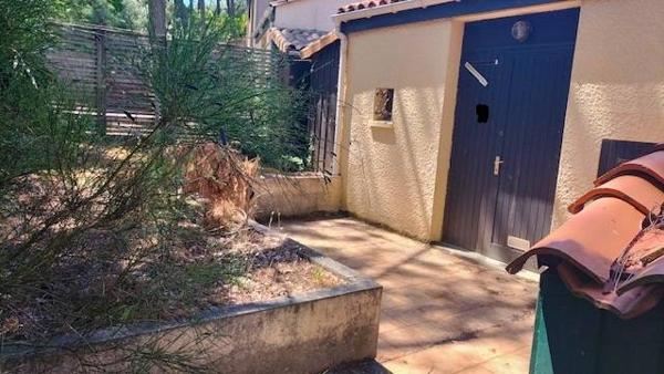 Pavillon dans la pinède à 1500m des plages océanes et proche des pistes cyclables