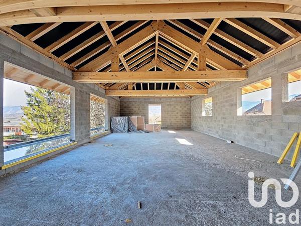 Triplex 3 pièces de 75 m² à Marnaz (74460)