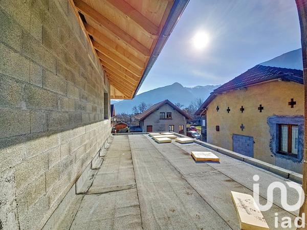 Triplex 3 pièces de 75 m² à Marnaz (74460)