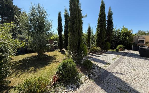 Maison à vendre    8 pièces • 152 m2 Sandillon