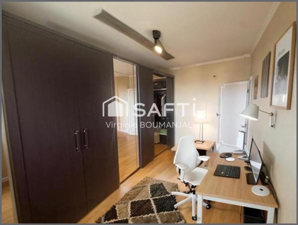 Appartement de 144 m2 4 chambres avec balcon, garage et cave