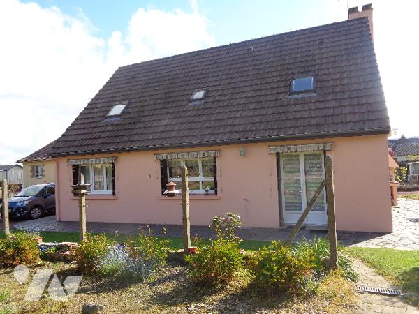 PAVILLON EN SORTIE DE BOURG