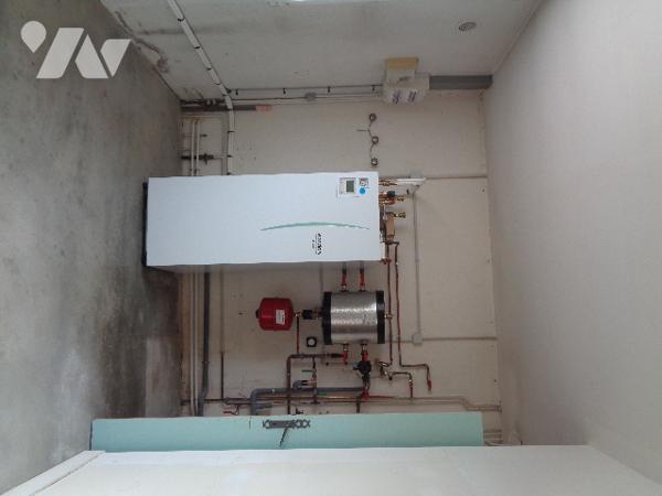 PAVILLON EN SORTIE DE BOURG