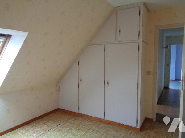 PAVILLON EN SORTIE DE BOURG