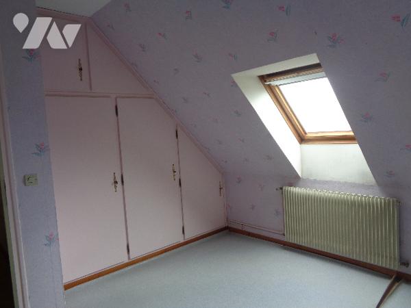 PAVILLON EN SORTIE DE BOURG