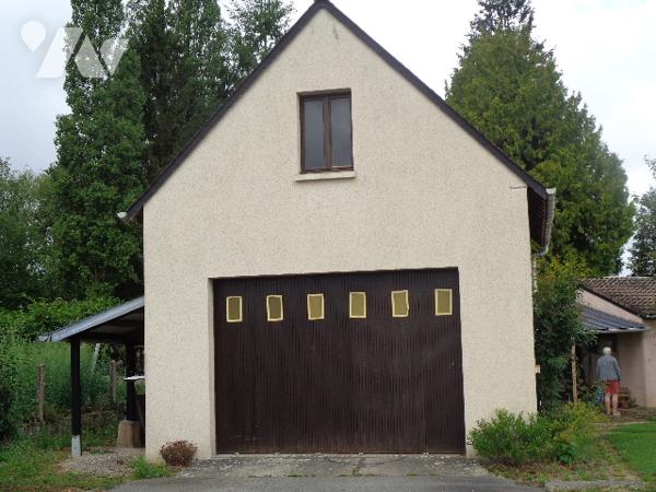 PAVILLON EN SORTIE DE BOURG