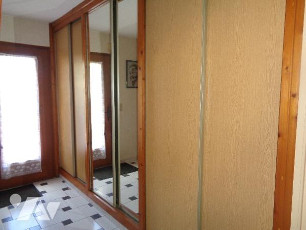 PAVILLON EN SORTIE DE BOURG