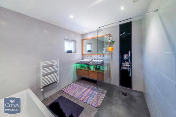 Vente maison 6 pièces de 273m²