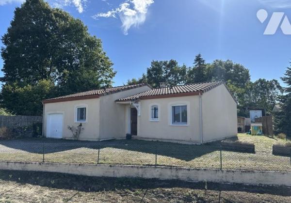 Villa plain-pied, jardin, garage, 3 chambres, pièce de vie ouverte, quartier calme et résidentiel !