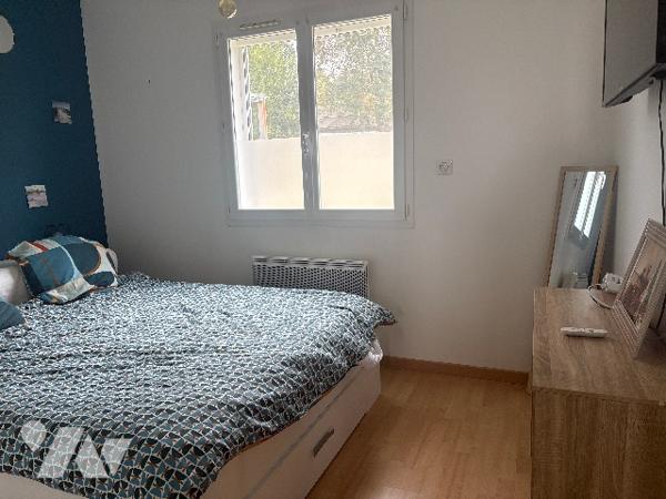 Villa plain-pied, jardin, garage, 3 chambres, pièce de vie ouverte, quartier calme et résidentiel !