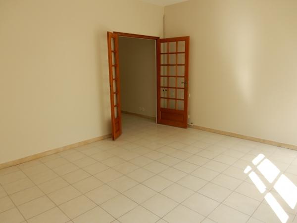 Location Appartement 3 pièces Sézanne (51120)